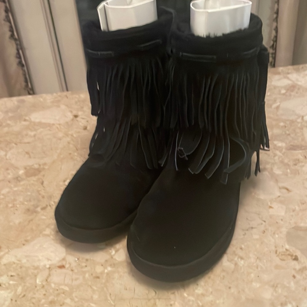 KOOLABURRA by UGG Cable Fringe Black Suede Leather Shearling Short Boots size 8